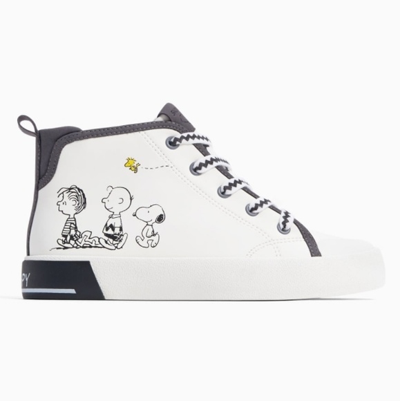 zara snoopy shoes